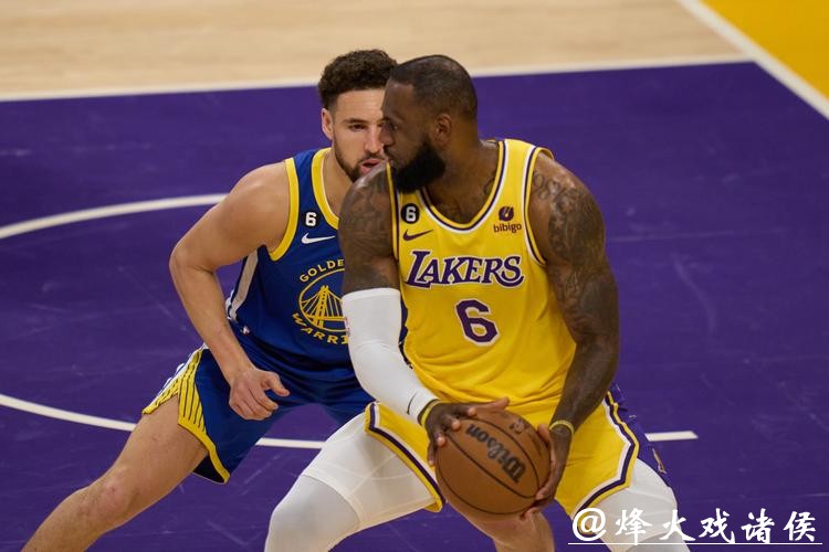 康宁汉姆20+10詹姆斯空砍三双 活塞险胜湖人